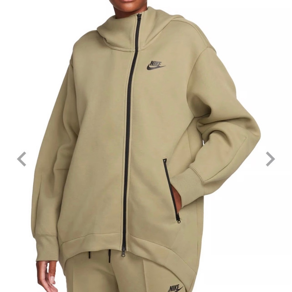 Nike Women’s Tech Fleece Oversized Full Zip Cape Hoodie Size L NWT Olive Green